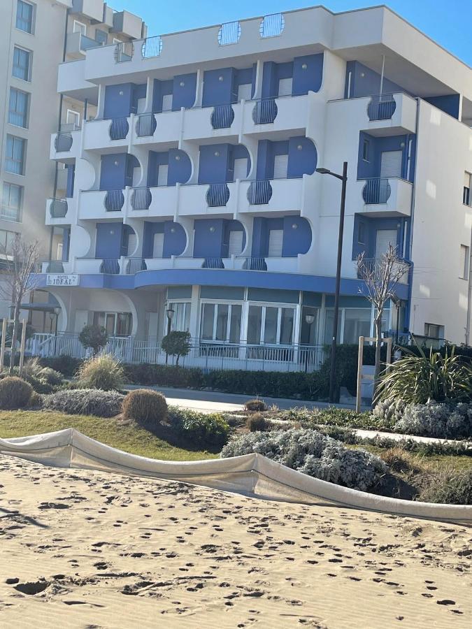 Hotel Ideal Rimini Esterno foto