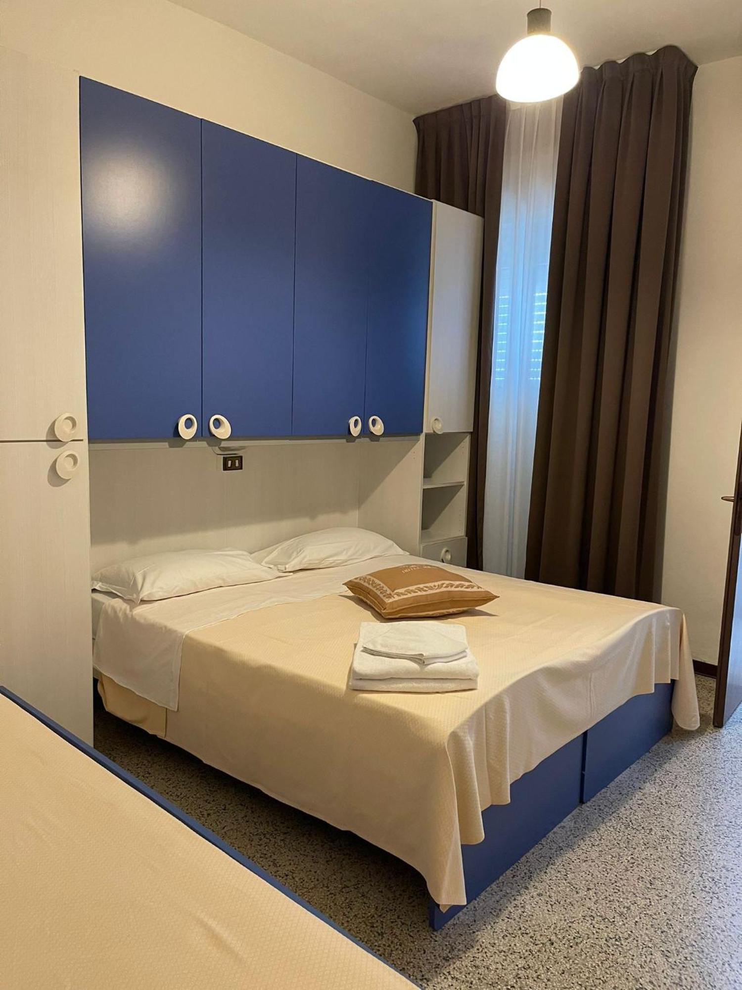 Hotel Ideal Rimini Esterno foto